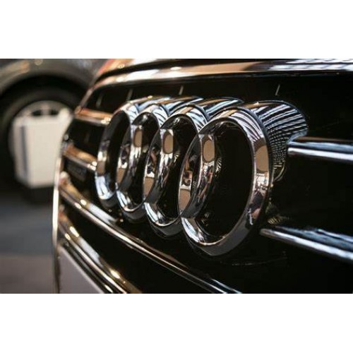 Audi емблема черен гланц 315мм Ауди Q7